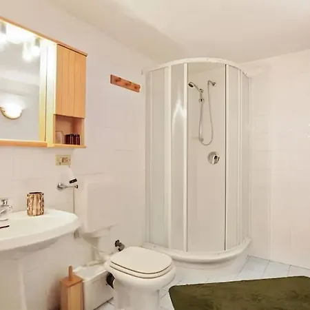 דירה Terrace View מולטראזיו