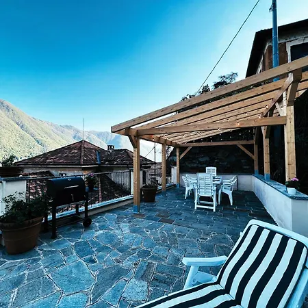 Terrace View Apartament Moltrasio