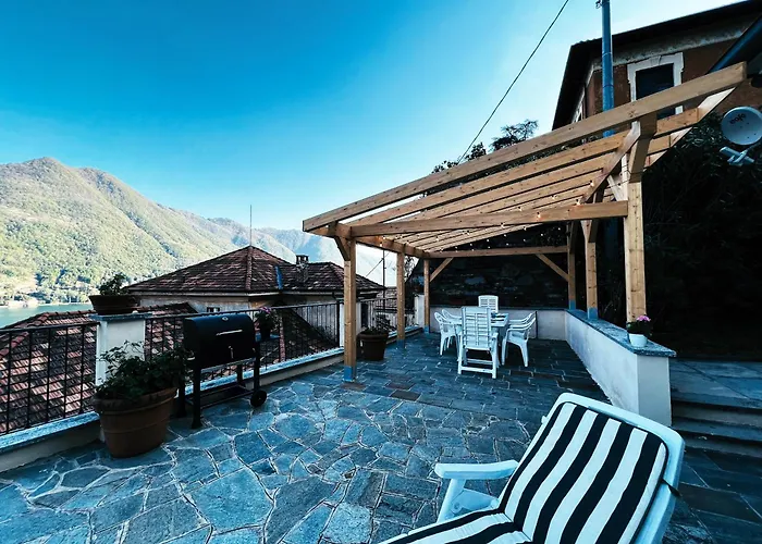 Terrace View Apartament Moltrasio